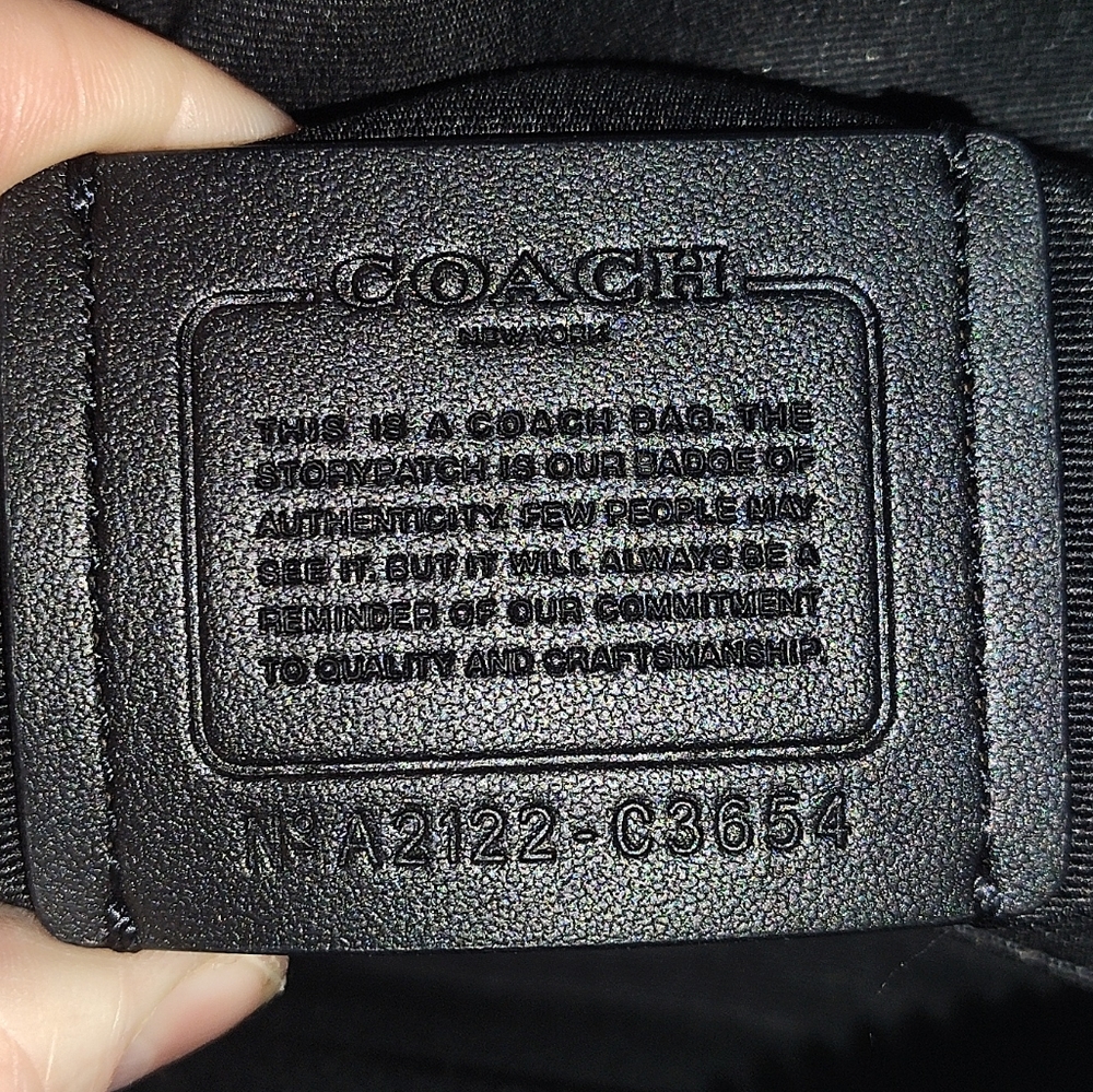 Coach Green and Cream Crossbody Camera Bag - Picture 5 of 8